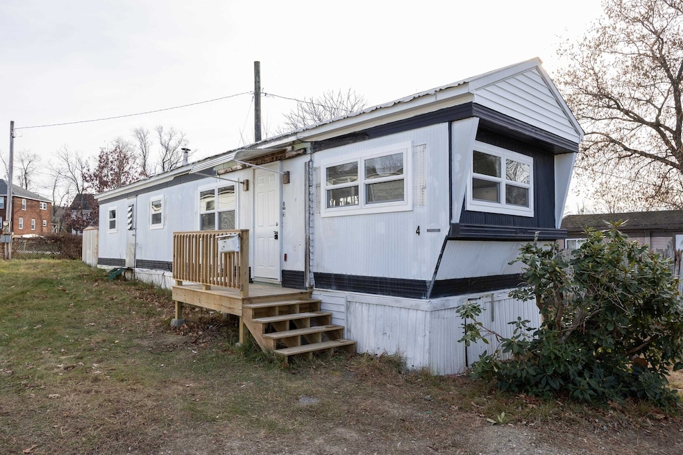 4 Rodger Rd, Allenstown, NH 03275 - photo 1