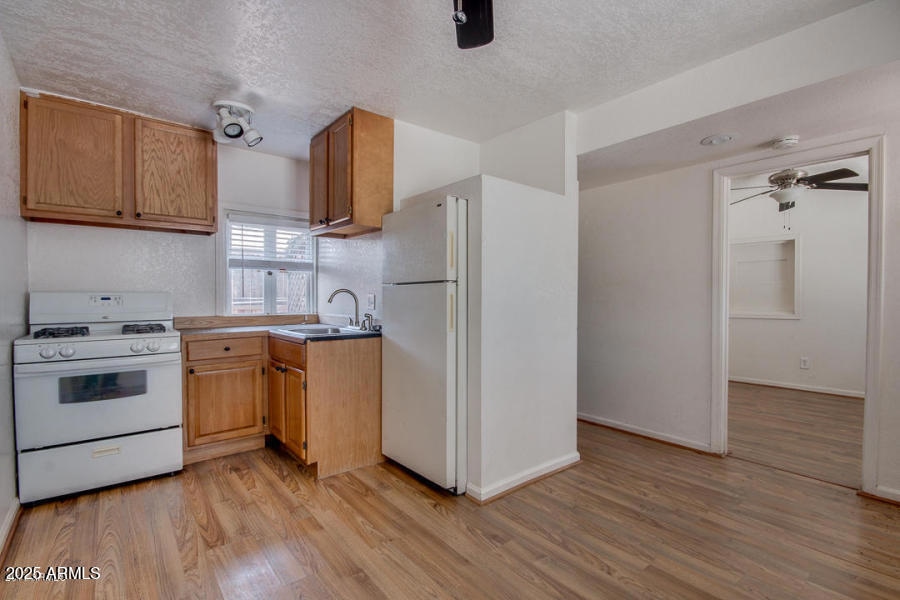 For Rent $899/month • Co-Listing Agent