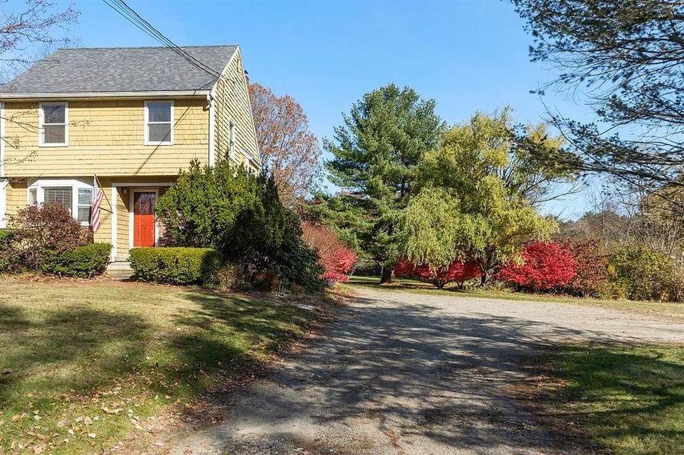 165 Bunker Hill Ave unit 2, Stratham, NH 03885 - photo 1