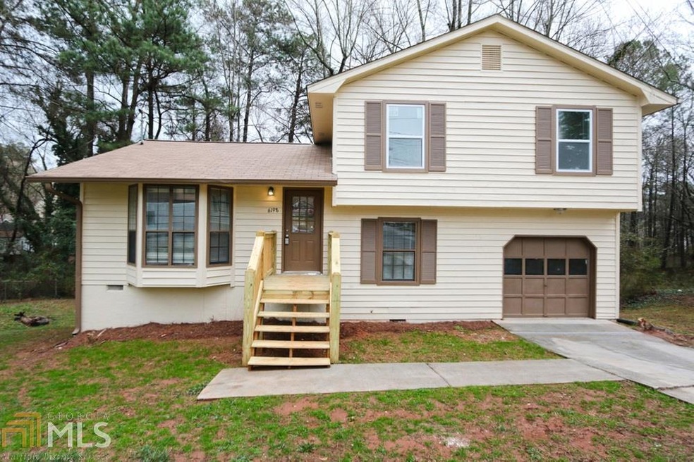 6198 Charring Cross Ct, Lithonia, GA 30058 - photo 1