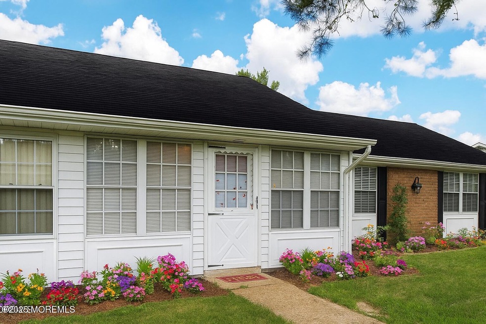 61A Cambridge Cir unit B, Manchester, NJ 08759 - photo 1