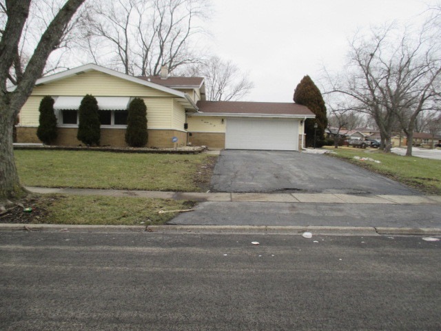 17210 Elm Dr, Hazel Crest, IL 60429 - photo 1