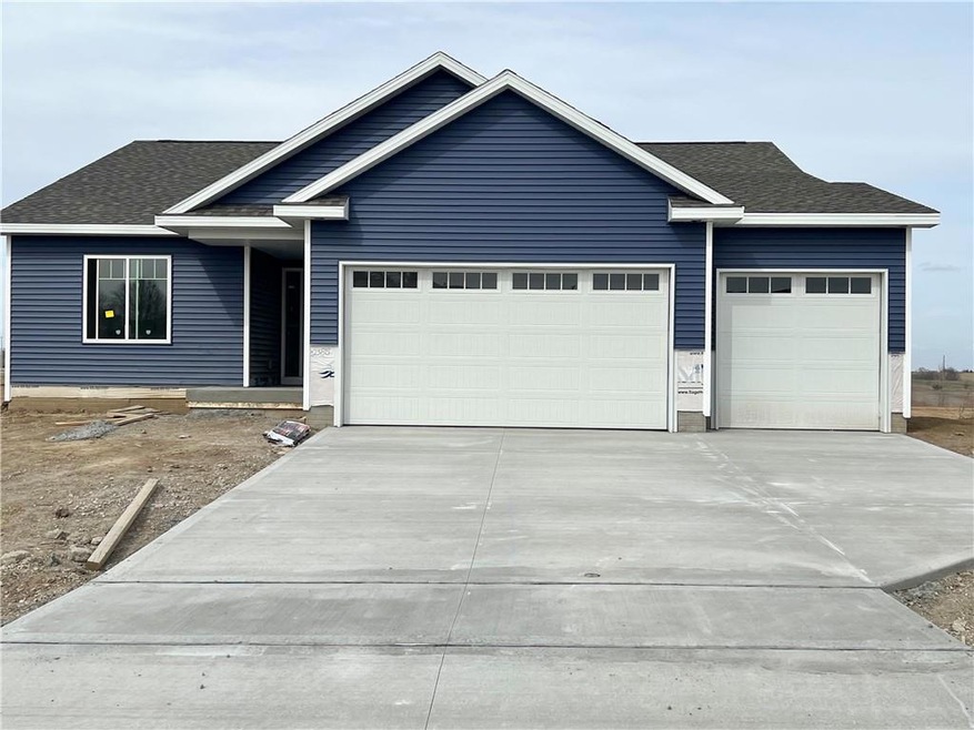 2388 N 8th Ave E, Newton, IA 50208 - photo 1