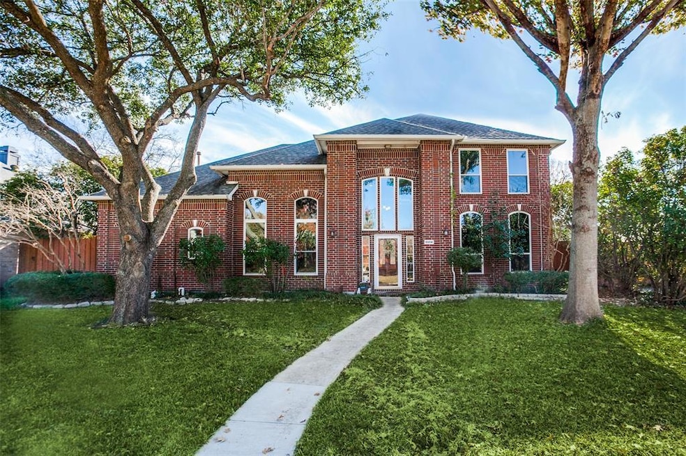 5504 Exeter Dr, Richardson, TX 75082 - photo 1