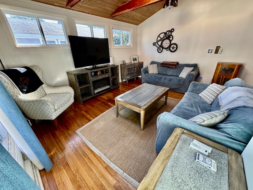 99 Nantasket Ave All Util Incl unit in 12/15, Hull, MA 02045 - photo 1