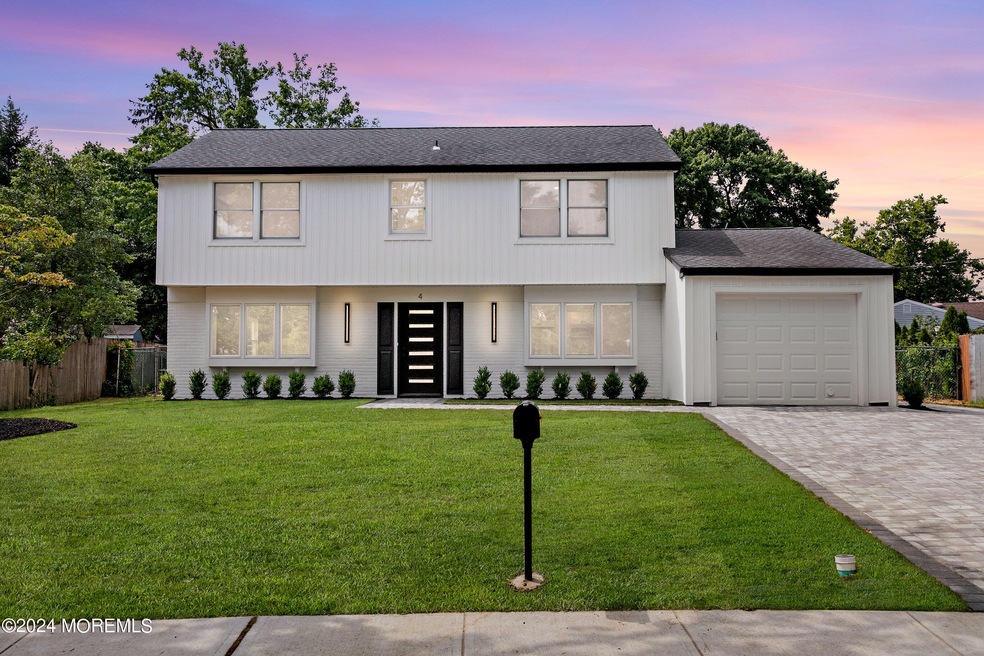 4 Ambler Ct, Matawan, NJ 07747 - photo 1