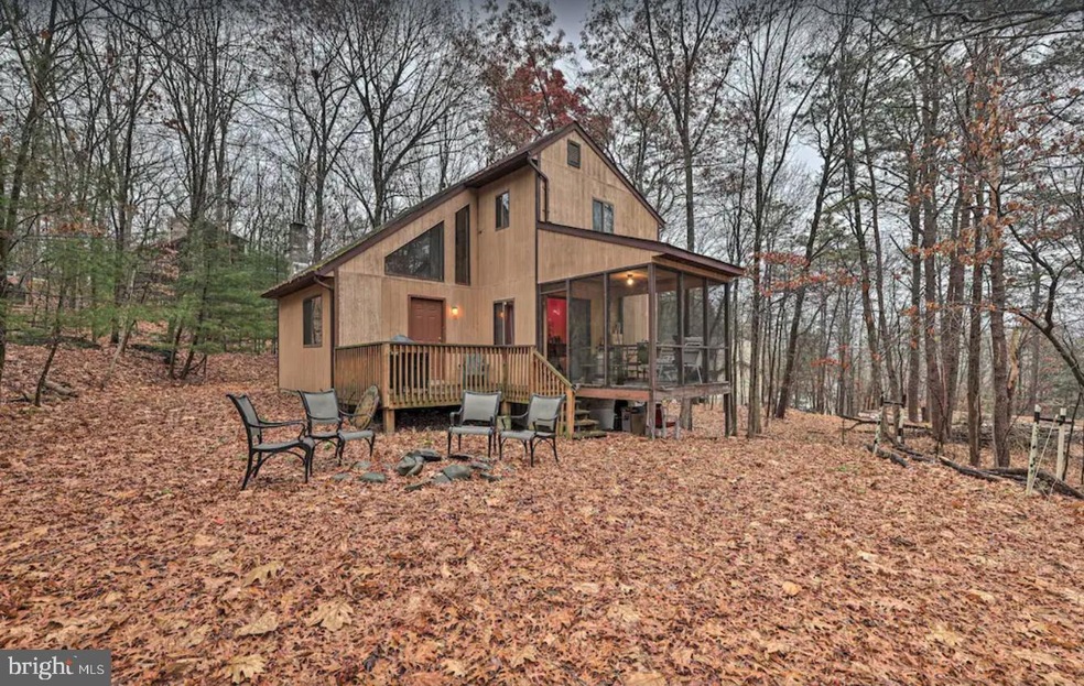 8117 Acorn Ct, East Stroudsburg, PA 18302 - photo 1