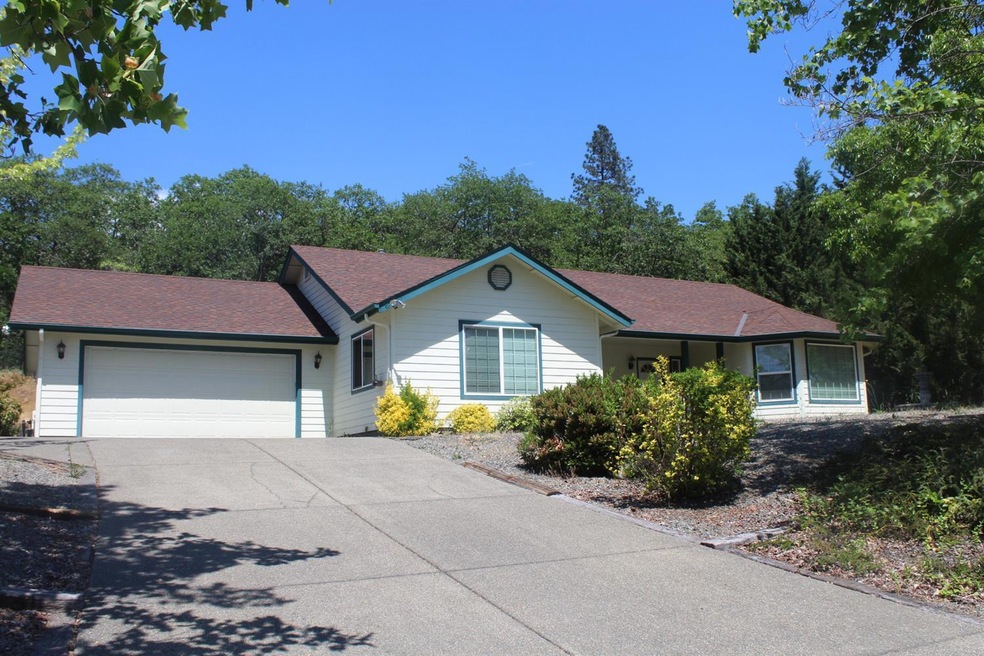 1190 NW F St, Grants Pass, OR 97526 - photo 1