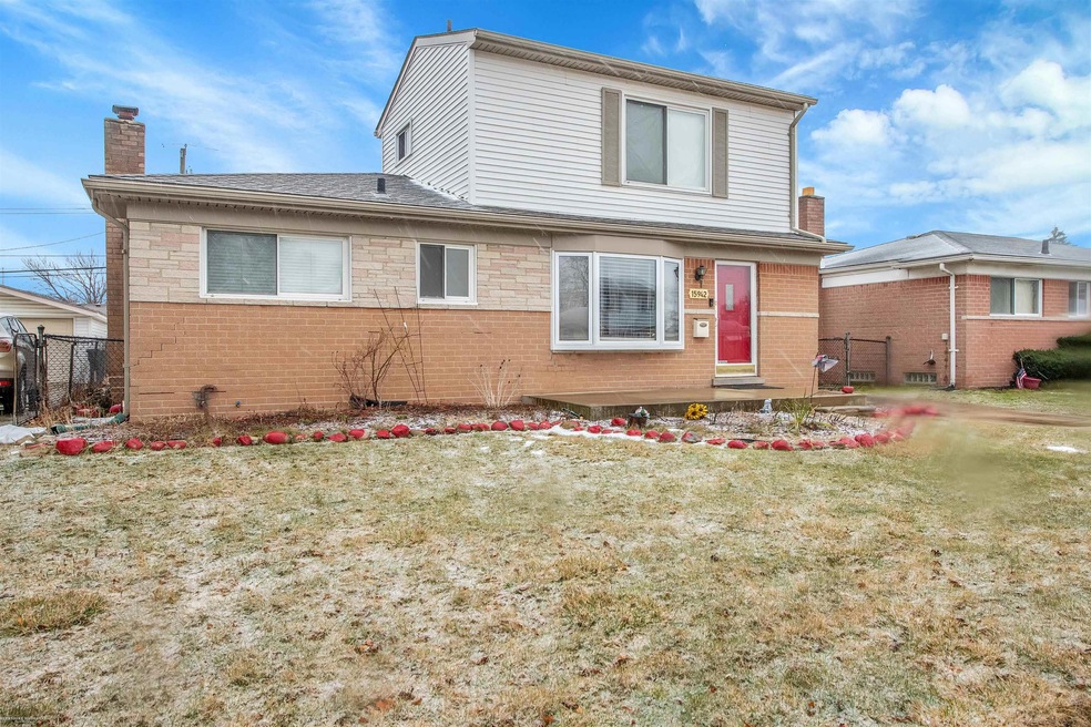 15942 Dugan St, Roseville, MI 48066 - photo 1