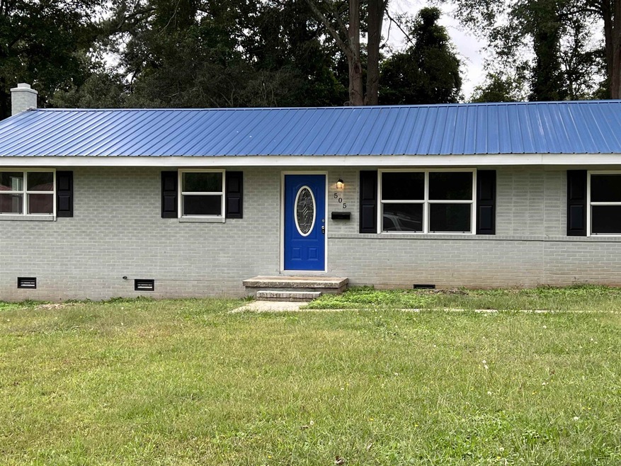 505 W 6th St, Siler City, NC 27344 - photo 1