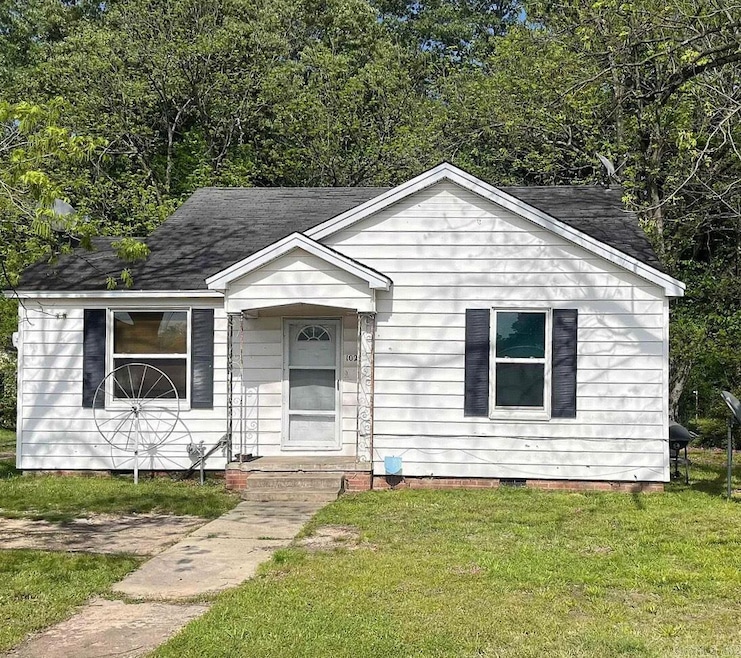 1023 S Walnut St, Hope, AR 71801 - photo 1