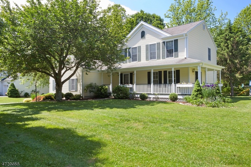 4 Kellie Ct, Califon, NJ 07830 - photo 1