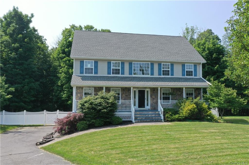 13 Berkeley Ct, Highland Mills, NY 10930 - photo 1