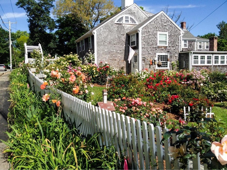 180 E Chop Dr, Oak Bluffs, MA 02568 - photo 1