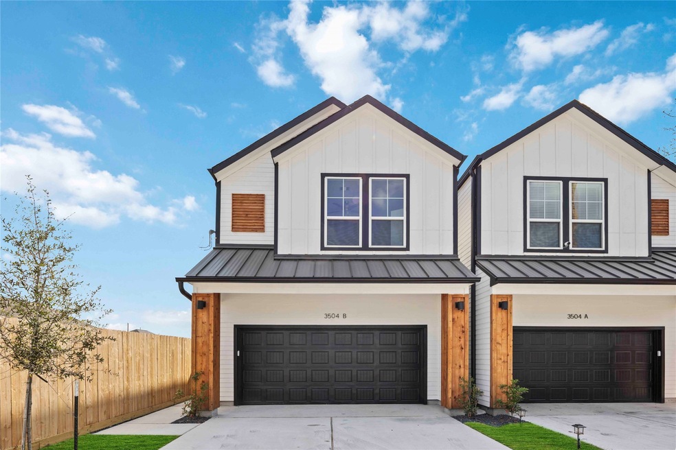 3504 Caplin St unit B, Houston, TX 77026 - photo 1