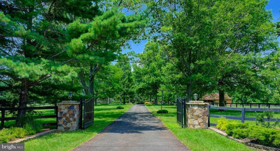 701 Bortons Landing Rd, Moorestown, NJ 08057 - photo 1