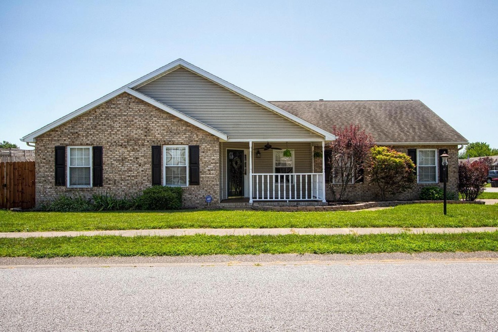 4000 Trinity Dr, Newburgh, IN 47630 - photo 1