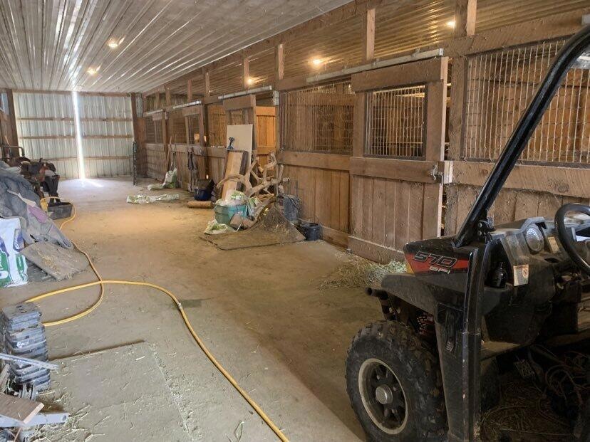 barn