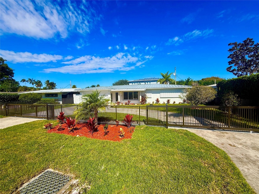 2685 SE 5th St, Pompano Beach, FL 33062 - photo 1