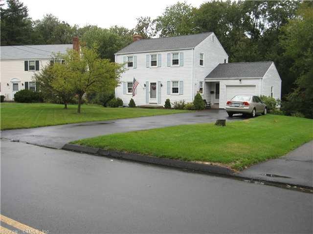 98 Mountain View Dr, Newington, CT 06111 - photo 1