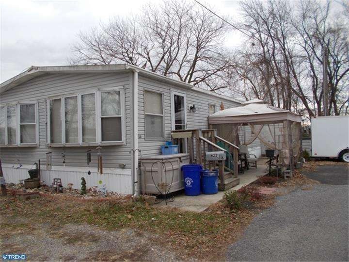 10 Lehigh Ave, Gloucester City, NJ 08030 - photo 1