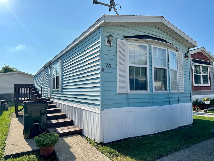 27W370 Geneva Rd unit 68, West Chicago, IL 60185 - photo 1