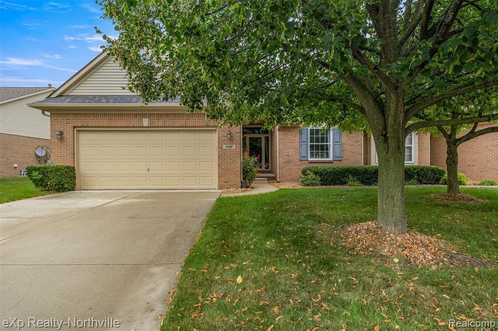 Traditional-style brick ranch condo