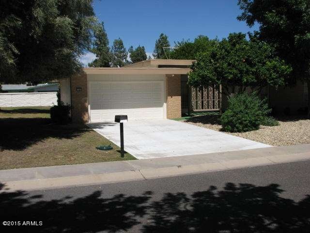 17463 N 106th Ave, Sun City, AZ 85373 - photo 1