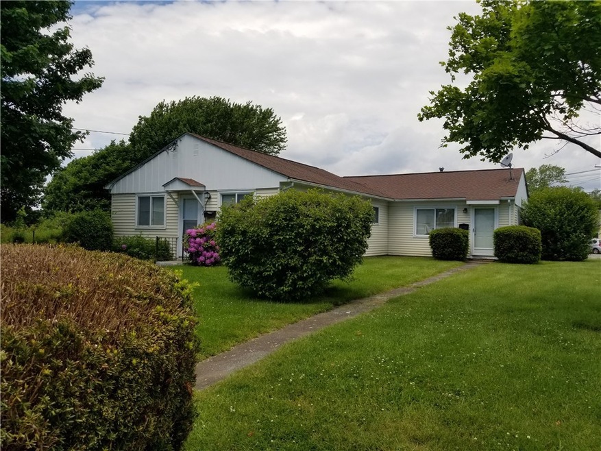 2 Ludlow Rd, Middletown, RI 02842 - photo 1