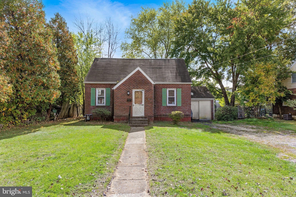 724 E Broad St, Quakertown, PA 18951 - photo 1