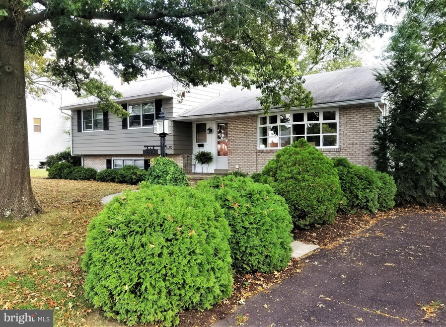 210 Fairview Ave, Souderton, PA 18964 - photo 1