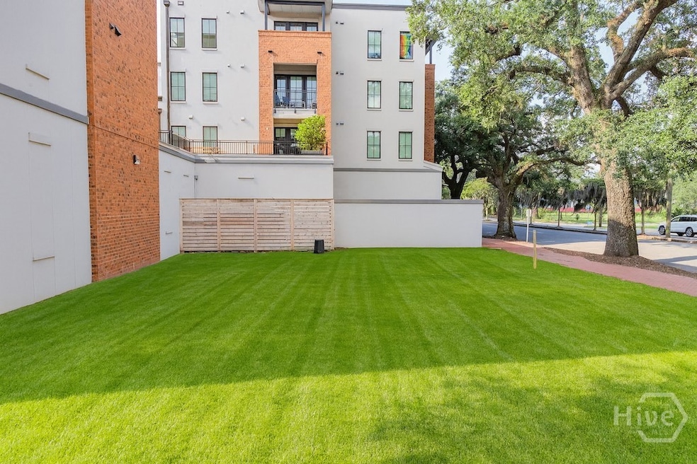 421 W 31st St, Savannah, GA 31401 - photo 1