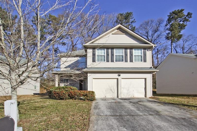 6109 Hemperly Rd, Atlanta, GA 30349 - photo 1