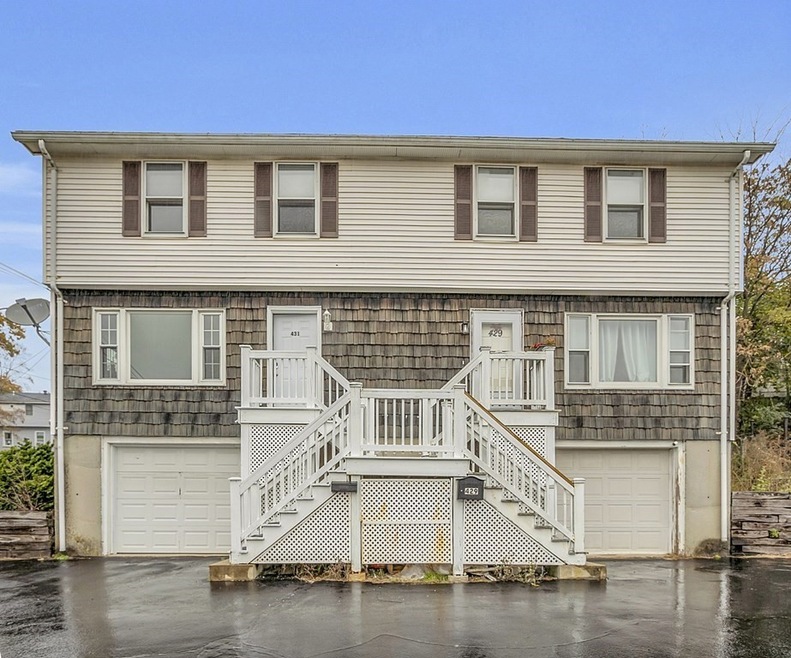 431 Walnut St, Lynn, MA 01905 - photo 1
