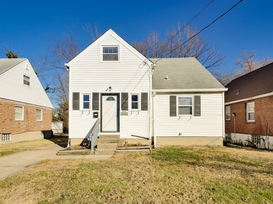 House is back on the market as buyer had a change 