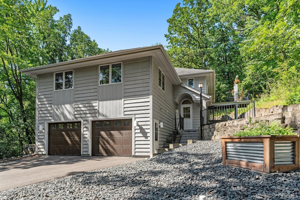 Coming Soon $425,000 • Co-Listing Agent