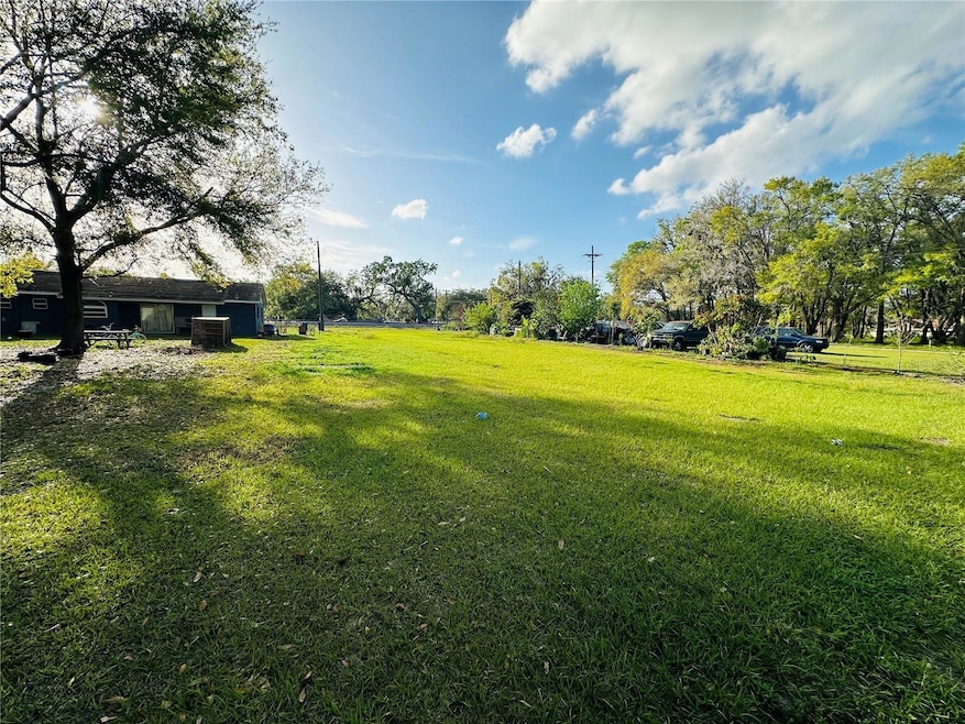 0 Railroad Ave unit MFRP4934154, Fort Meade, FL 33841 - photo 1
