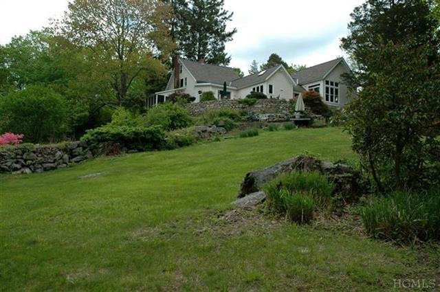 7 Lower Shad Rd, Pound Ridge, NY 10576 - photo 1