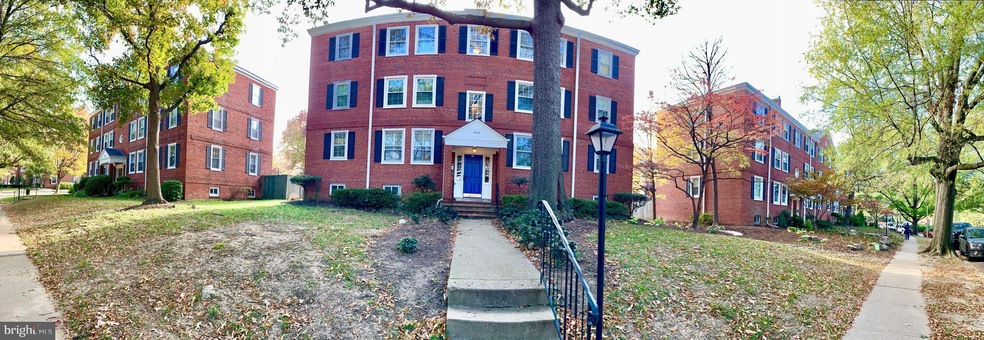 2938 S Columbus St unit B2, Arlington, VA 22206 - photo 1