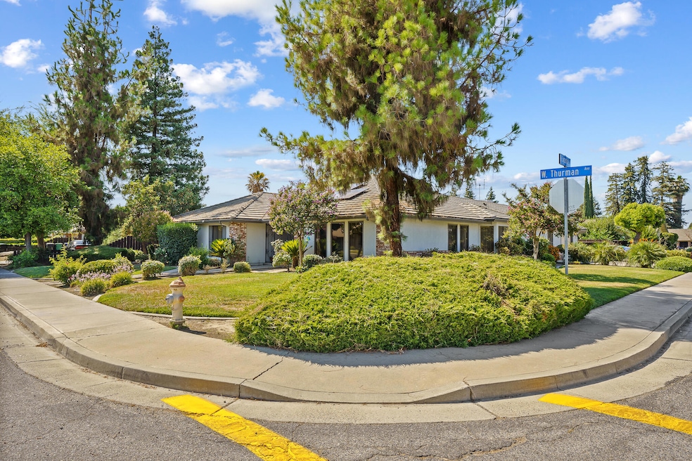 22346 W Thurman Ave. Porterville-57
