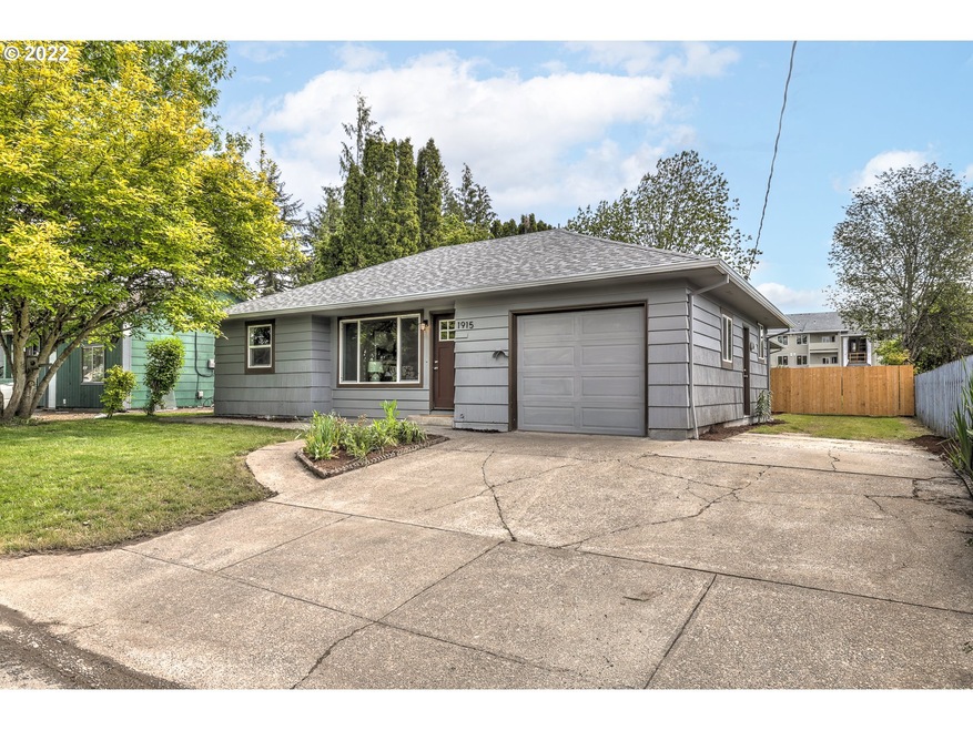 1915 Oak St, Forest Grove, OR 97116 - photo 1