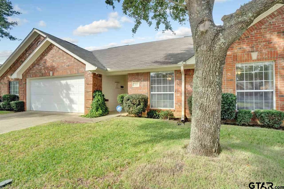 5401 5401 Hollytree 1303, Tyler, TX 75703 - photo 1