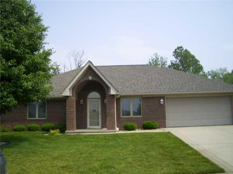 5128 Columbia Dr, Columbus, IN 47203 - photo 1