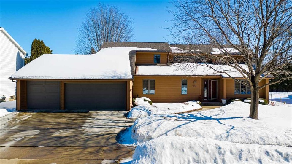 Front view of home.