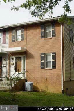 120 Daimler Dr unit 11, Capitol Heights, MD 20743 - photo 1
