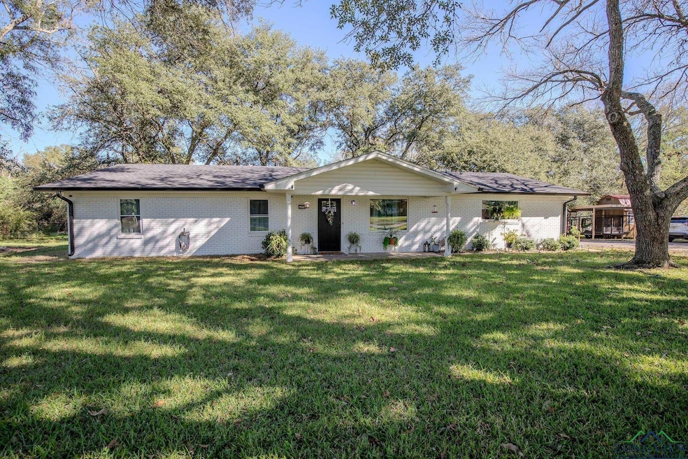 289 Dale Dr, Kilgore, TX 75662 - photo 1