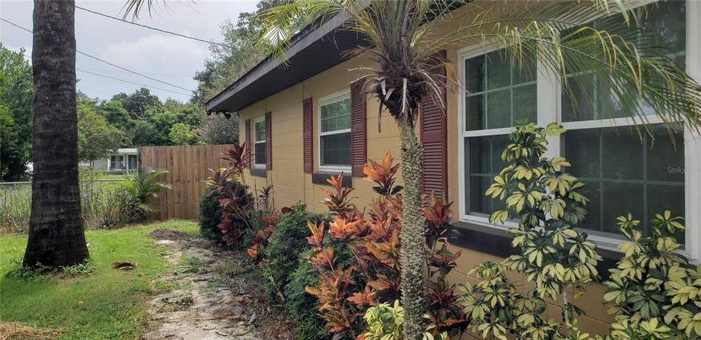 1516 Avenue F NE, Winter Haven, FL 33881 - photo 1