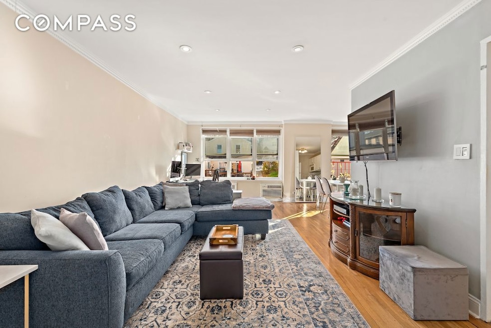 5730 Mosholu Ave unit 4-F, Bronx, NY 10471 - photo 1