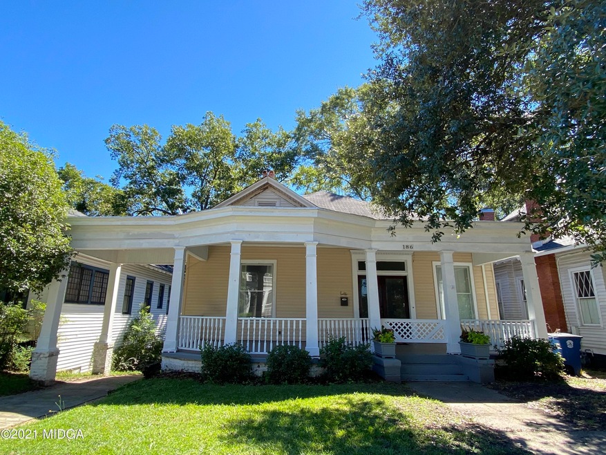 186 Clisby Place