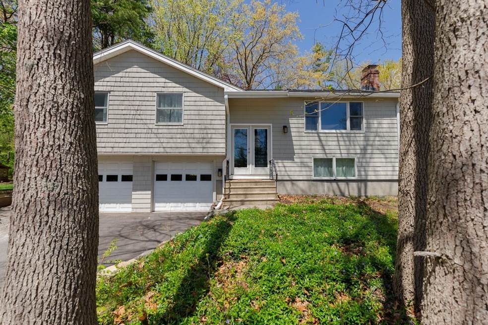 4 Carriage Dr, Acton, MA 01720 - photo 1